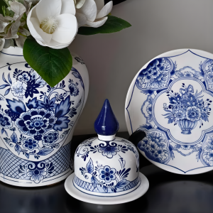 Floral Mavi Beyaz Çini Küp | 35 cm