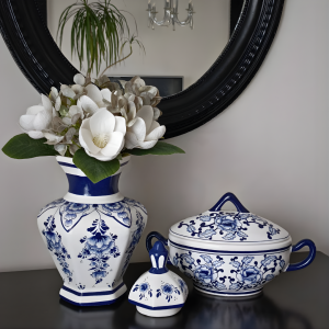 Peony Mavi Beyaz Dekoratif Çini Kutu